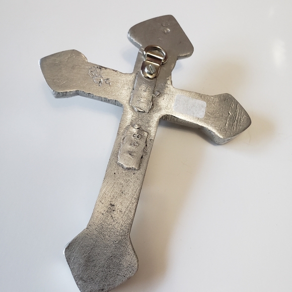 Vintage Silver tone Metal Cross with a Rignstone - Picture 7 of 11